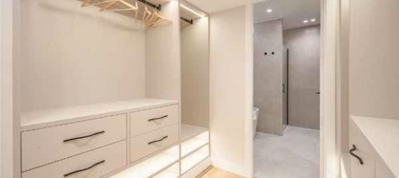 2 bedrooms Apartment in Madrid, Spain No. 127430 9