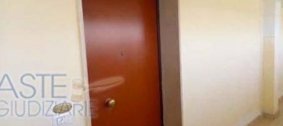 3 Schlafzimmer Wohnung in Bari, Italy, Nr. 266089 7