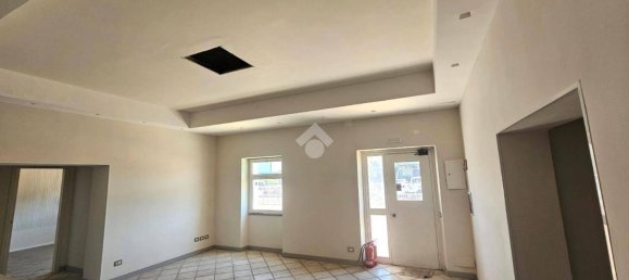  عقار تجاري في Rome, Italy 180متر مربع رقم 63101 5