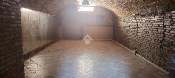  عقار تجاري في Rome, Italy 180متر مربع رقم 63101 15