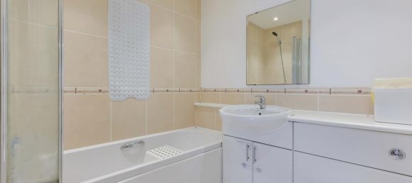 2 chambres Appartement à Feltham, United Kingdom No. 9836 9