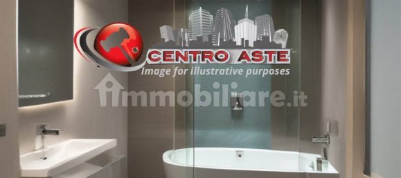 Apartamento T4 em Taranto, Italy N.º 340190 18
