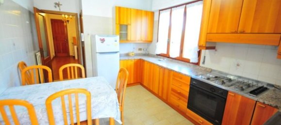 4 Schlafzimmer Villa in Pietrasanta, Italy, Nr. 60550 8