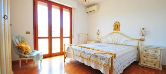 4 Schlafzimmer Villa in Pietrasanta, Italy, Nr. 60550 27