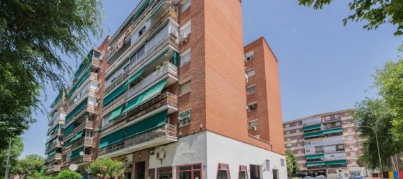 3 bedrooms Apartment in Mostoles, Spain No. 133889 3