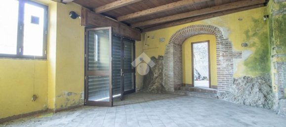  مرآب في Casperia, Italy 60متر مربع رقم 372136 11