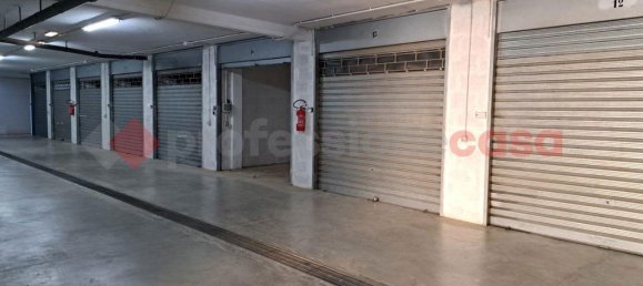 17m² Garage in Bari, Italy No. 151663 10