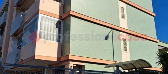 17m² Garage in Bari, Italy No. 151663 5