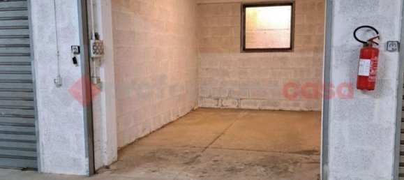 17m² Garage in Bari, Italy No. 151663 11