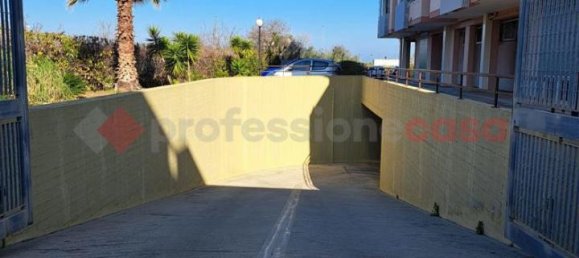 17m² Garage in Bari, Italy No. 151663 2