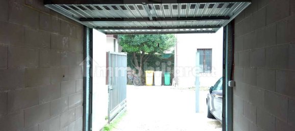 1 room Garage in Parabiago, Italy No. 66701 3