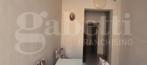 Apartamento de 3 dormitorios en Boscotrecase, Italy No. 341283 6