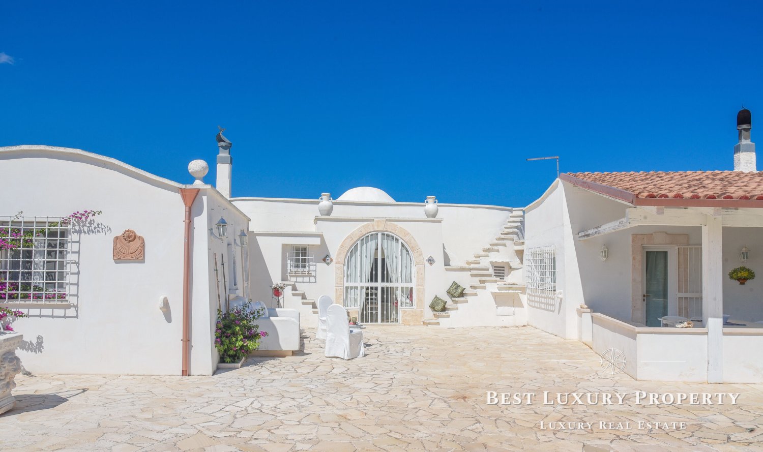 3 rooms House in Ostuni, Italy No. 79765