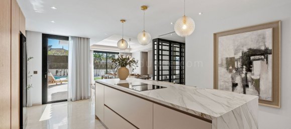 Villa T5 em Marbella, Spain N.º 122945 6
