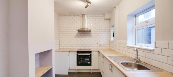 2 bedrooms House in Gloucester, United Kingdom No. 13749 5