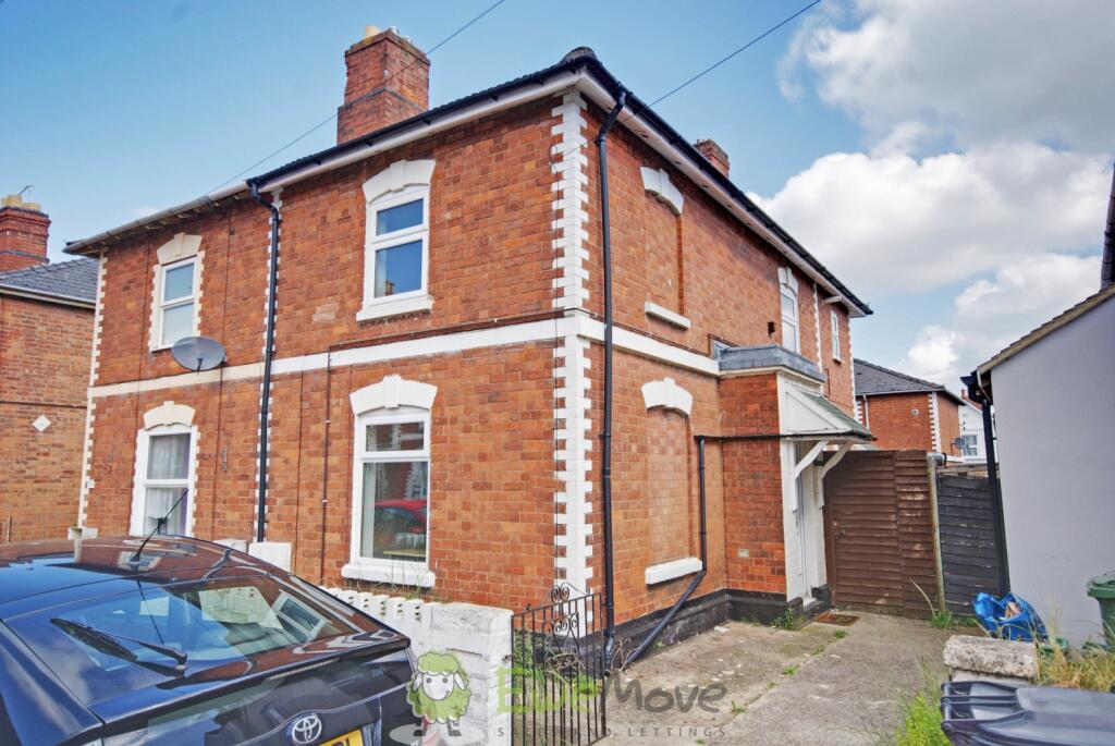 2 bedrooms House in Gloucester, United Kingdom No. 13749