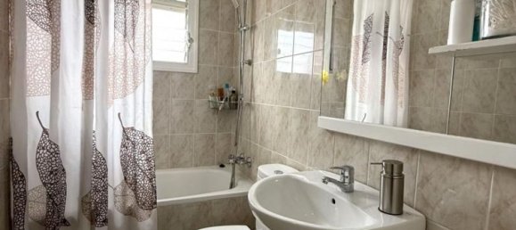 Apartamento de 4 dormitorios en Terrassa, Spain No. 21765 19