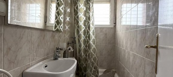 Apartamento de 4 dormitorios en Terrassa, Spain No. 21765 22