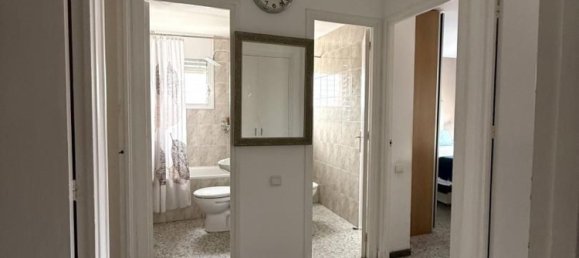 Apartamento de 4 dormitorios en Terrassa, Spain No. 21765 11