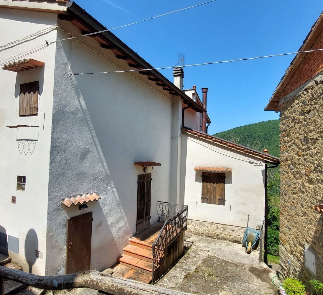9-Zimmer Haus in Londa, Italy, Nr. 154536