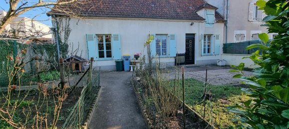 2 bedrooms House in Fourchambault, France No. 198824 3