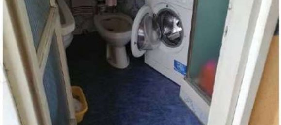 4-salle Appartement à Cardano al Campo, Italy No. 3153 13