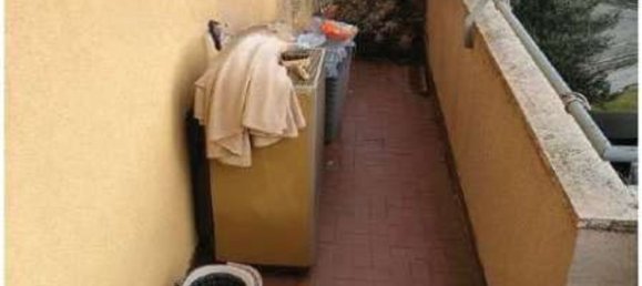 4-salle Appartement à Cardano al Campo, Italy No. 3153 14