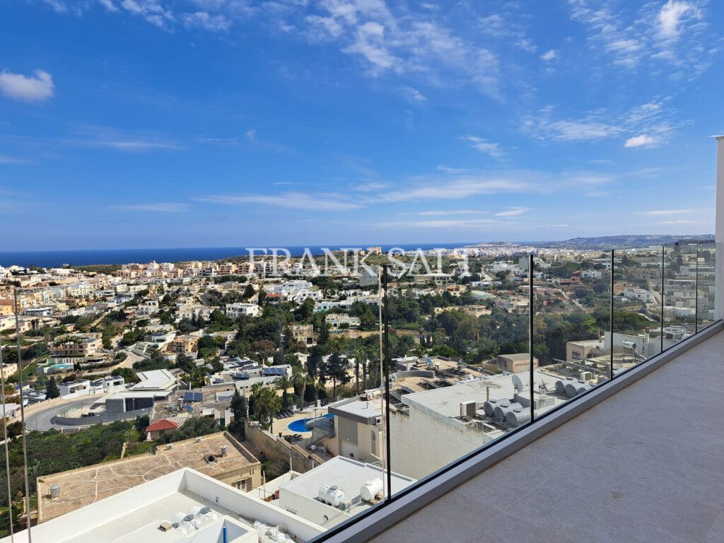 Пентхаус с 2 спальнями в Меллиха, Мальта № 11472