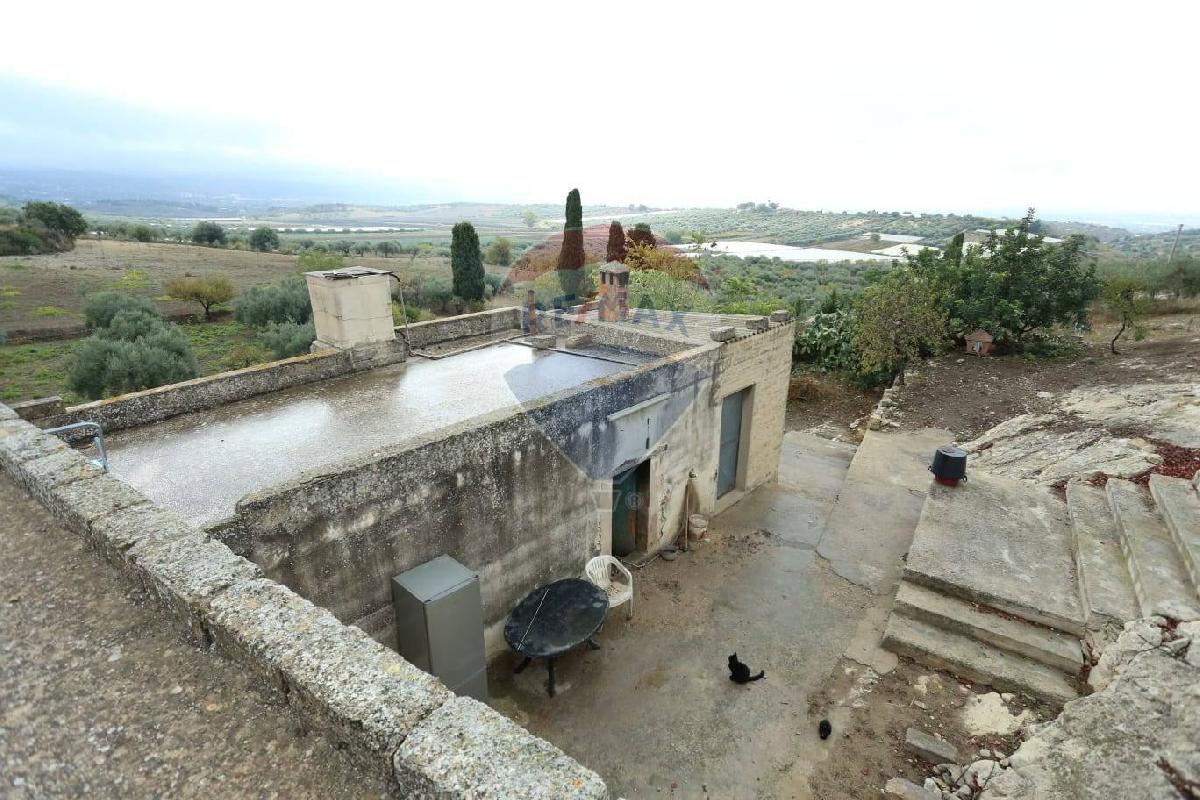 Дом с 3 спальнями в Кьярамонте Гульфи, Италия № 353641