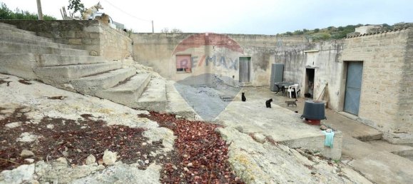 Дом с 3 спальнями в Кьярамонте Гульфи, Италия № 353641 5