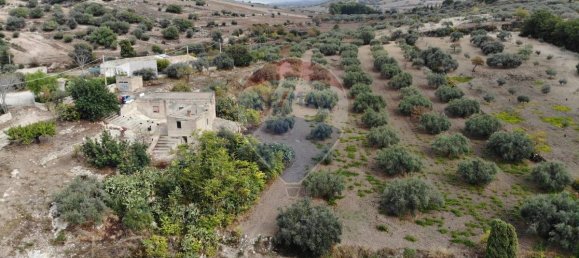 Дом с 3 спальнями в Кьярамонте Гульфи, Италия № 353641 4