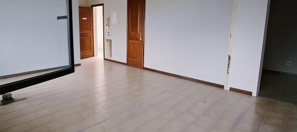 151m² Office in Leno, Italy No. 364585 19