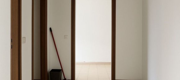 151m² Office in Leno, Italy No. 364585 9