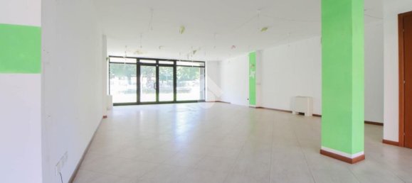 Коммерческая недвижимость 105м² в Курно, Италия № 379215 7