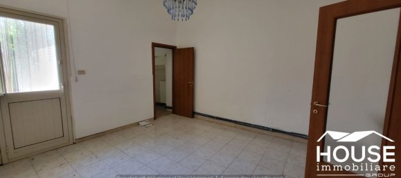 Квартира с 3 комнатами в Николози, Италия № 285240 12