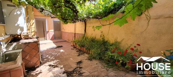 Квартира с 3 комнатами в Николози, Италия № 285240 2