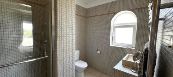 4 bedrooms Villa in Faro, Portugal No. 150674 2