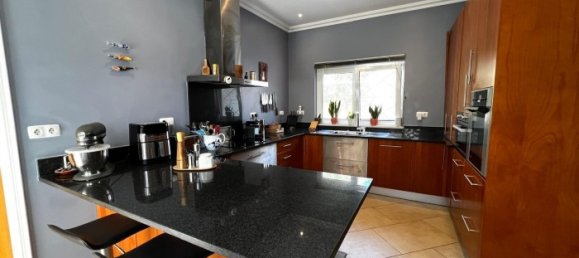4 bedrooms Villa in Faro, Portugal No. 150674 12