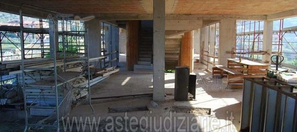 Дом с 5 спальнями в Бовилле Эрника, Италия № 380262 12