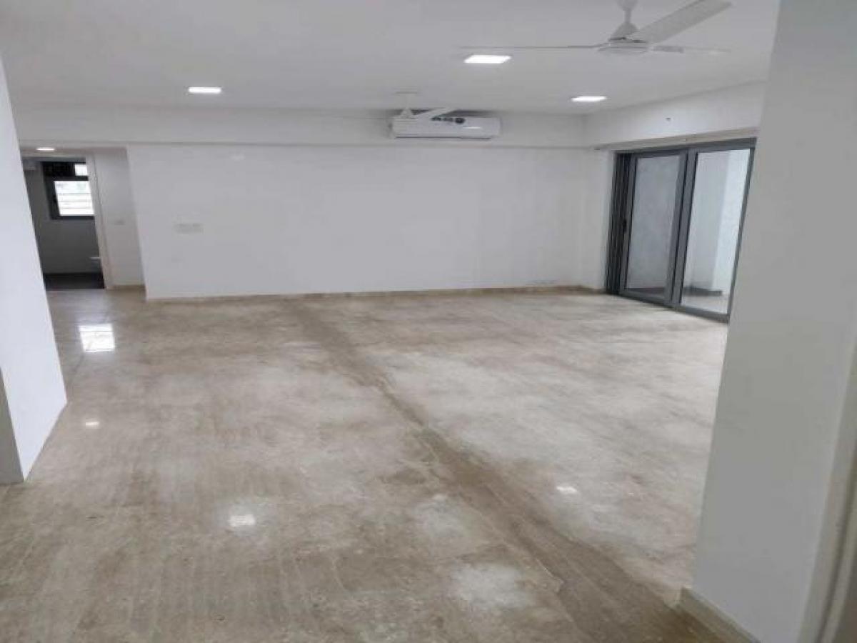 Casa T4 em Mumbai, India N.º 14243