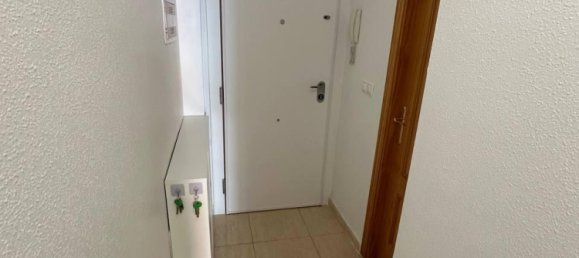 Apartamento T2 em Torrevieja, Spain N.º 370097 3