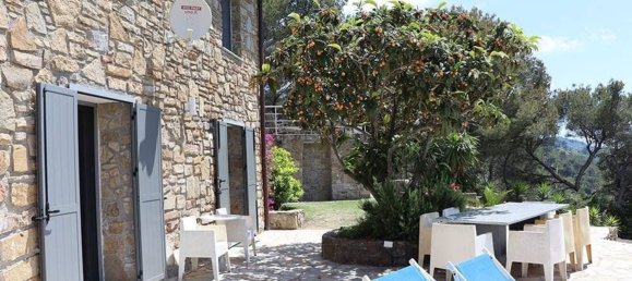 Villa de 4 habitaciónes en Dolceacqua, Italy No. 223514 33