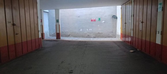 35m² Garage in Turin, Italy No. 32189 10