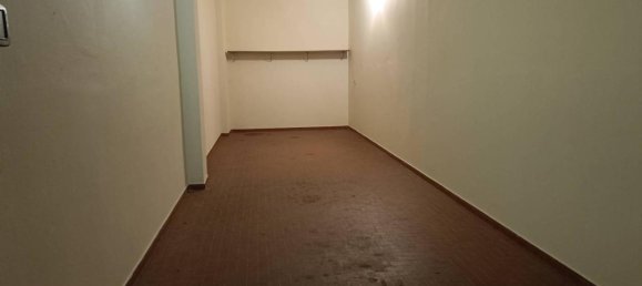 35m² Garage in Turin, Italy No. 32189 5