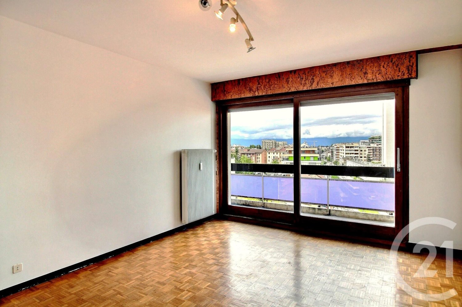 1 غرف نوم شقة في Gaillard, France رقم 338838