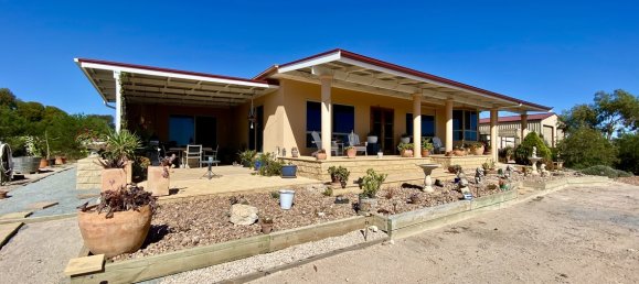 4 bedrooms House in Streaky Bay, Australia No. 821 2