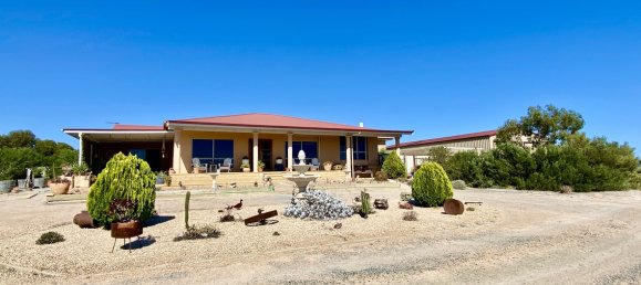 4 bedrooms House in Streaky Bay, Australia No. 821 3