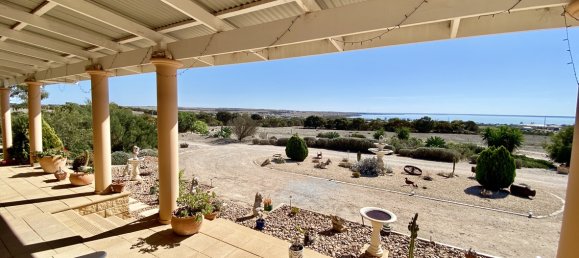 4 bedrooms House in Streaky Bay, Australia No. 821 6