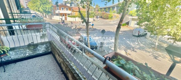 5 rooms Apartment in Pescara, Italy No. 258813 14