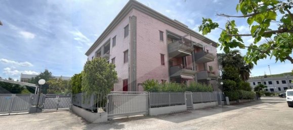 3 rooms Apartment in Campomarino, Italy No. 18832 32